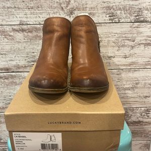 Lucky Basel style boots 9.5
